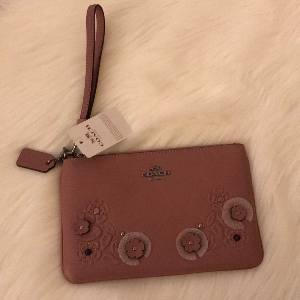Coach dusty rose tooled appliqué tea rose wristlet